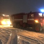 Спасатели Полтавщины освобождают автомобили из снежных заносов