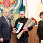 Старосту Полтавской общины наградили за спасение человека