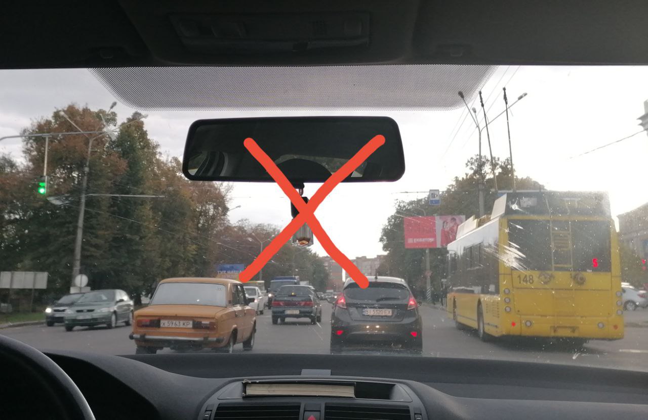 Полтавським водіям повідомили про заборону використання відеореєстраторів