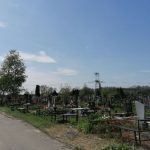 (Ua) Полтавців просять у поминальні дні не ходити на кладовища й не нести штучні квіти