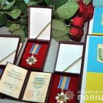 (Ua) У день сьомої річниці Нацполу родинам загиблих поліцейських передали почесні нагороди