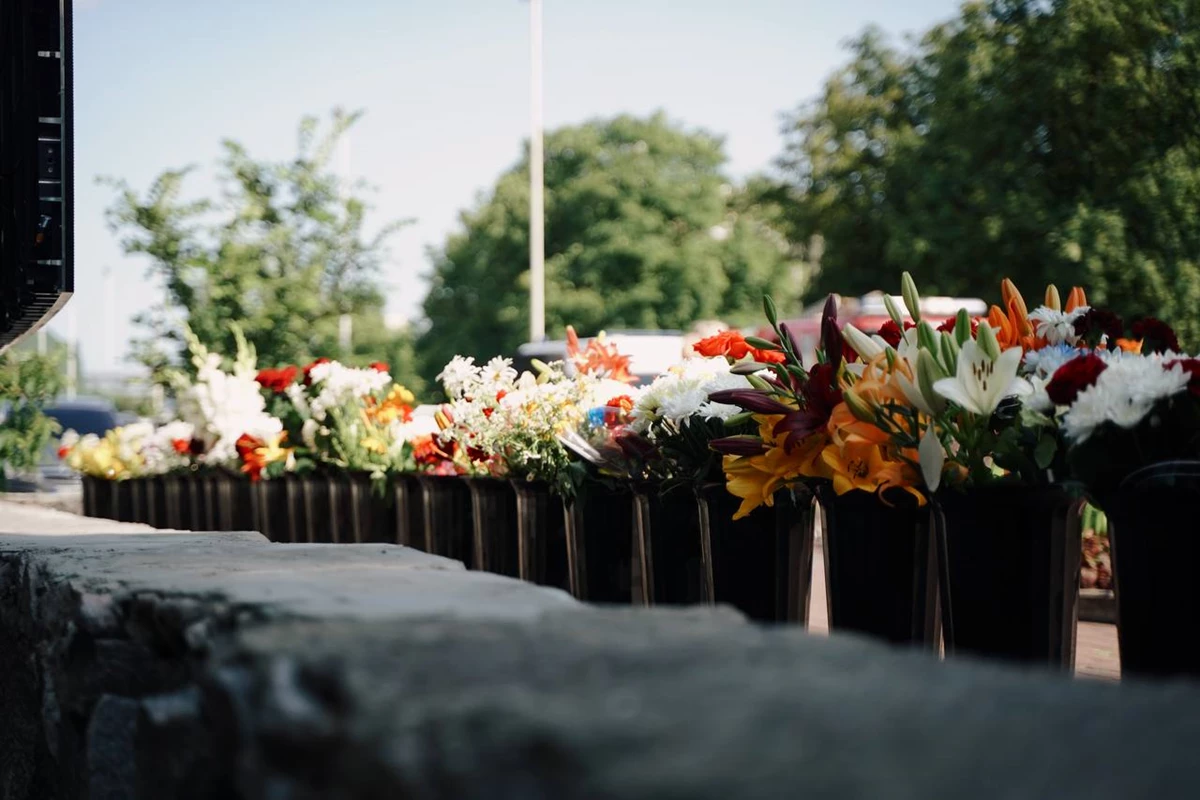 (Ua) На Полтавщині вшанували пам’ять загиблих у ТЦ «Амстор»
