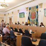 Родині хлопчика, який постраждав від падіння дерева в Полтаві, виділили матеріальну допомогу