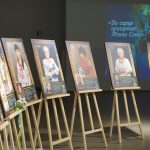 З нагоди Дня матері: у Полтаві відкрили фотовиставку «До серця пригортає Мати Сина»