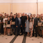 (Ua) У Полтаві ветеранам війни вручили сертифікати на придбання житла
